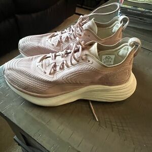 APL streamline sneakers